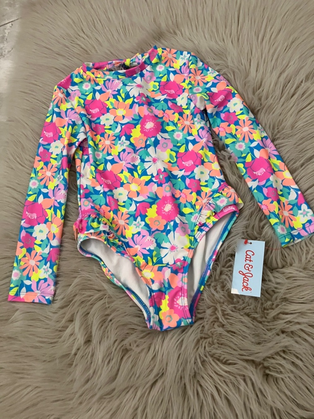 NEW - CAT & JACK Girls' Floral Printed Long Sleeve One Piece Rash Guard | XS 4-5 - Picture 4 of 12